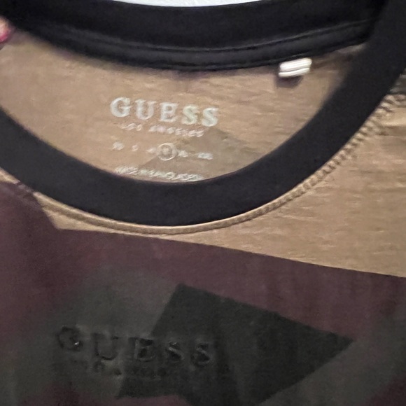 Mens camo guess tshirt - Picture 2 of 3